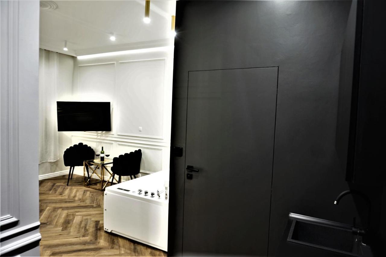 Luxury Jacuzzi Apartment Krakow Ngoại thất bức ảnh